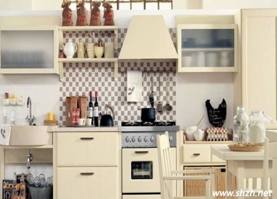 乳白色田園風廚房